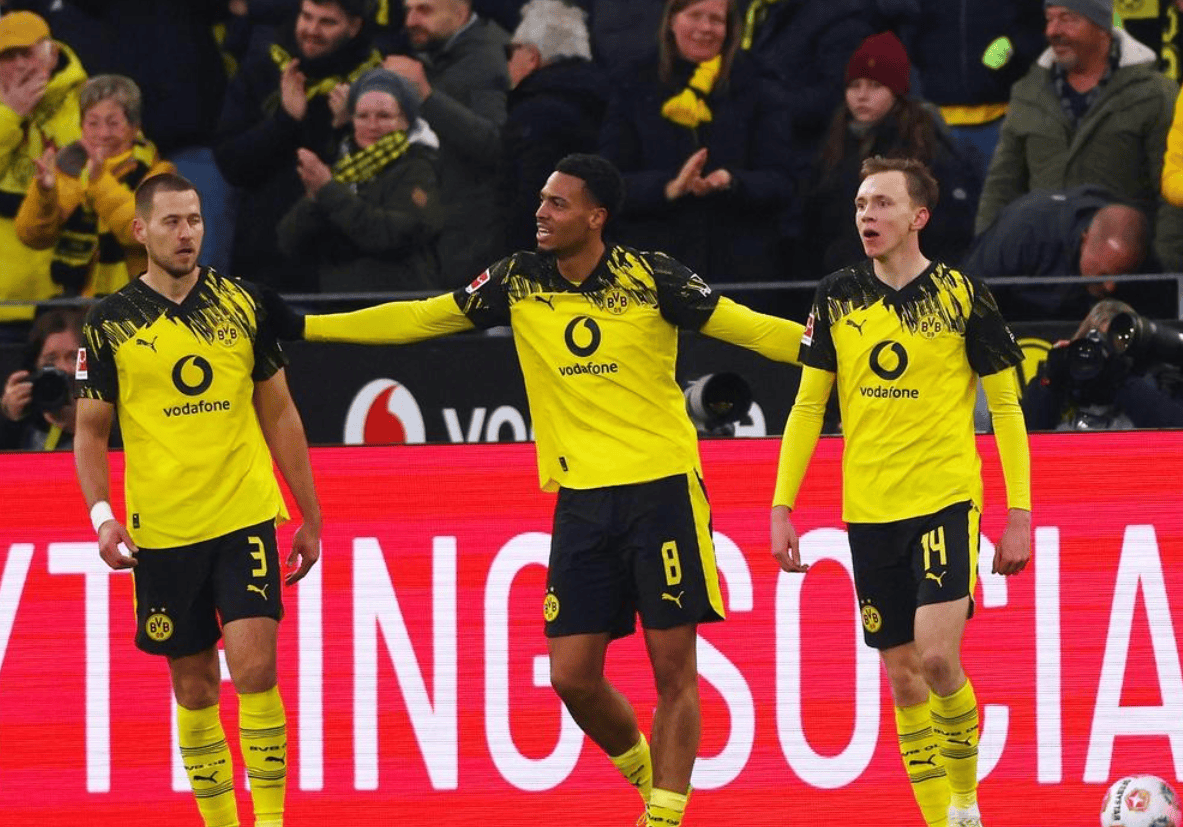 一场3-3踢出德甲神剧情,超级神锋一战封神:轰入3球,补时绝平